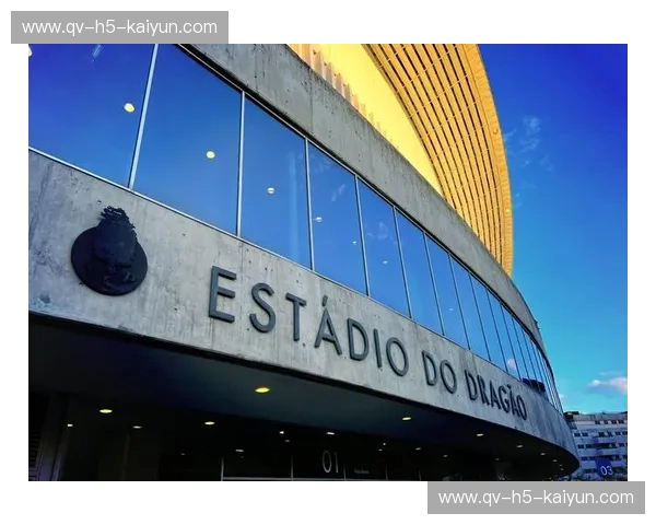 当巨龙遇上红白：波尔图与巴塞尔的足球诗篇